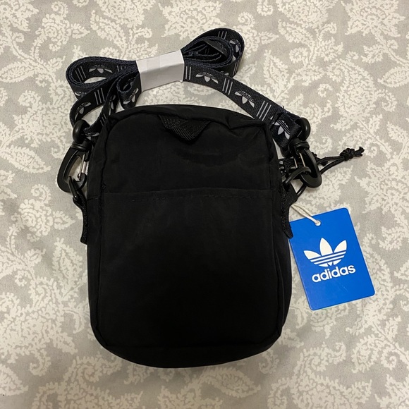 NEW Adidas Crossbody Bag (Black) - Picture 4 of 9